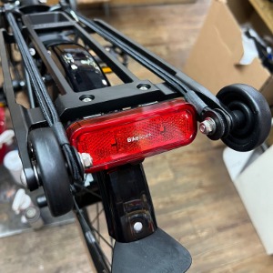 BikeSpark Auto-Sensing Rear Light  오토 센서 후미등 / 브롬톤 사용가능
